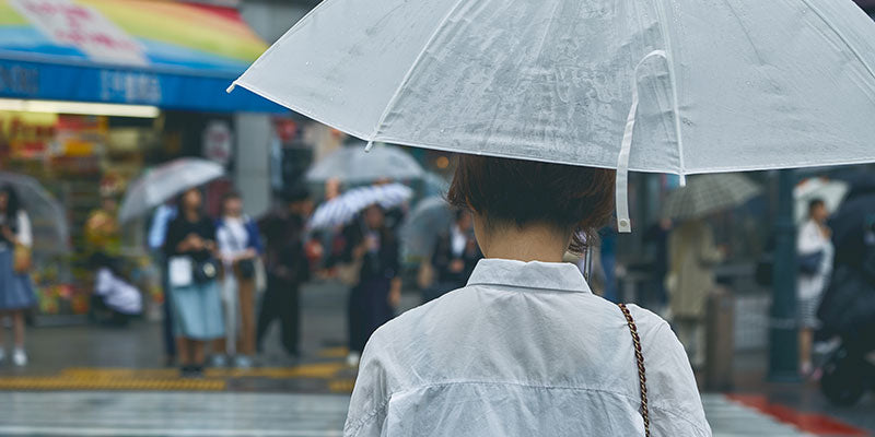 梅雨時期は睡眠の質が下がる？！なんとかしたい梅雨対策にぴったりなのが除湿パッド